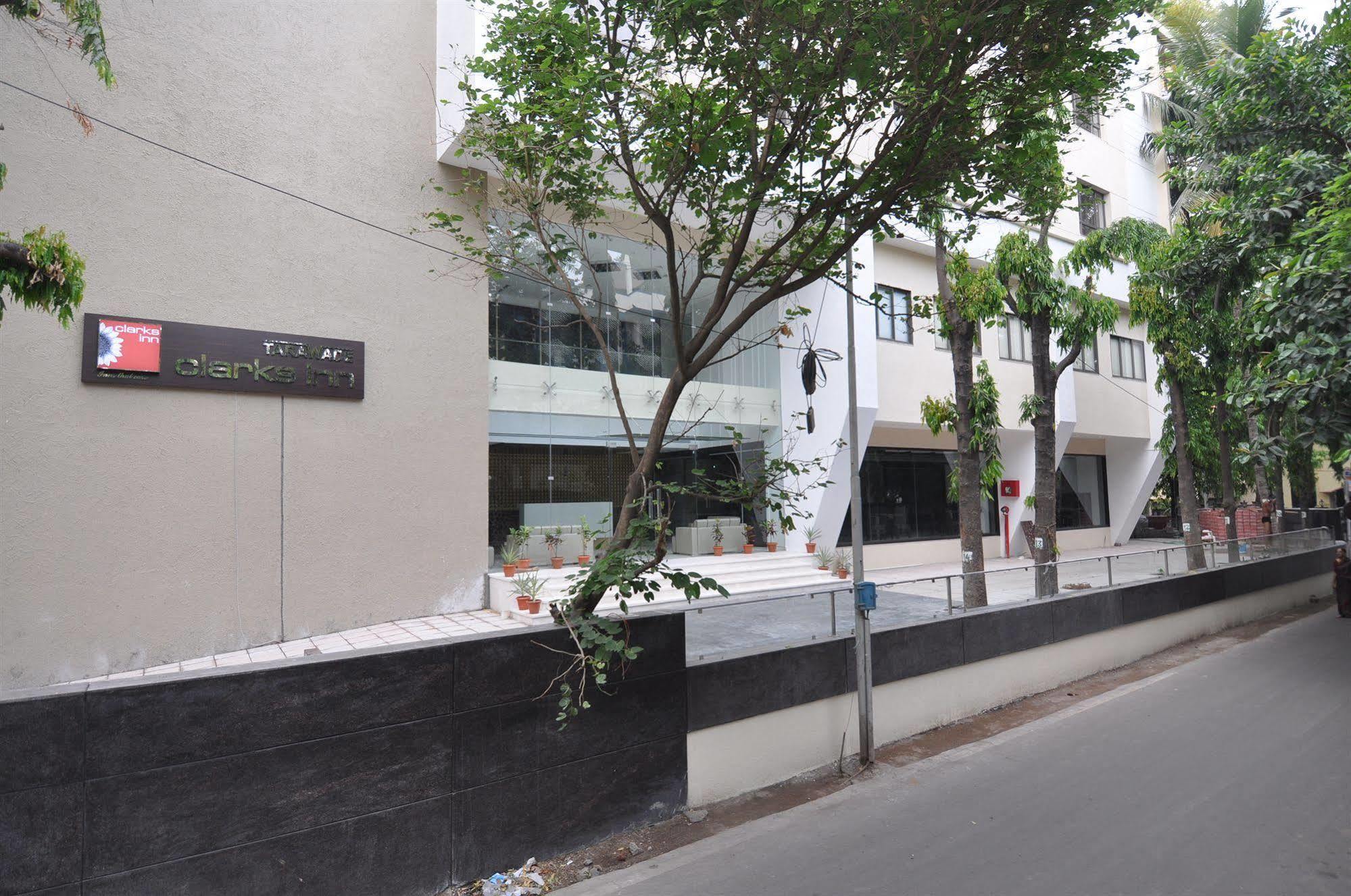 Tarawade Clarks Inn Pune Exterior photo