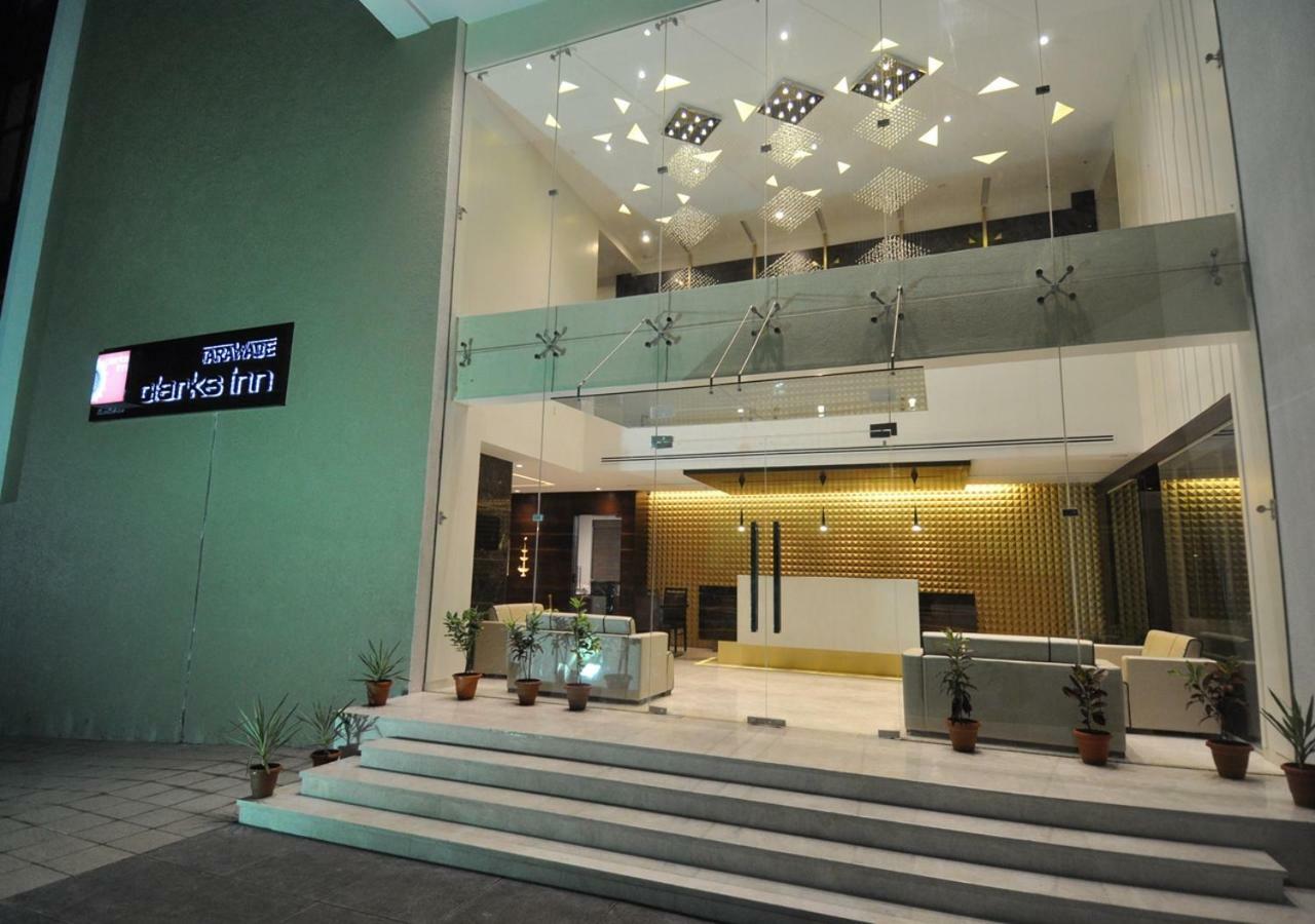 Tarawade Clarks Inn Pune Exterior photo